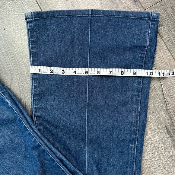 Y2K Guess Bell Bottom/Flare Jeans - Picture 11 of 12